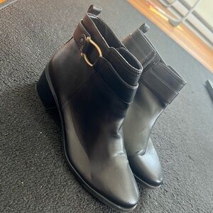 Women’s Size 9 Boots